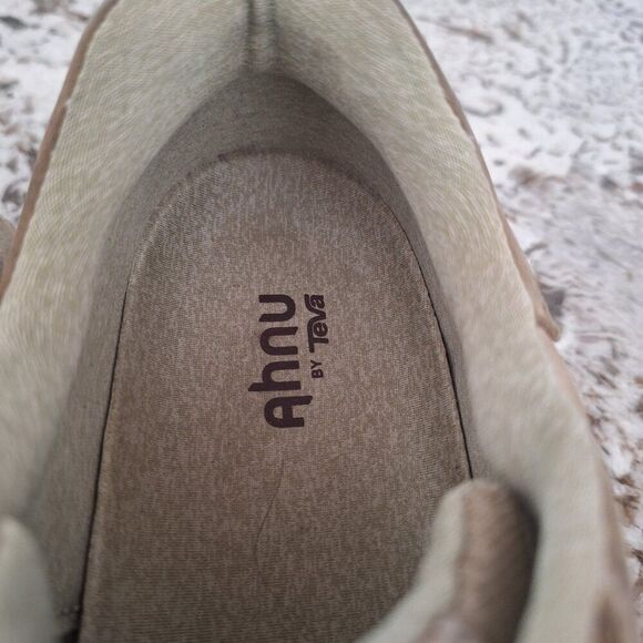 Ahnu Hiking Shoes size 8.5 - Picture 6 of 10